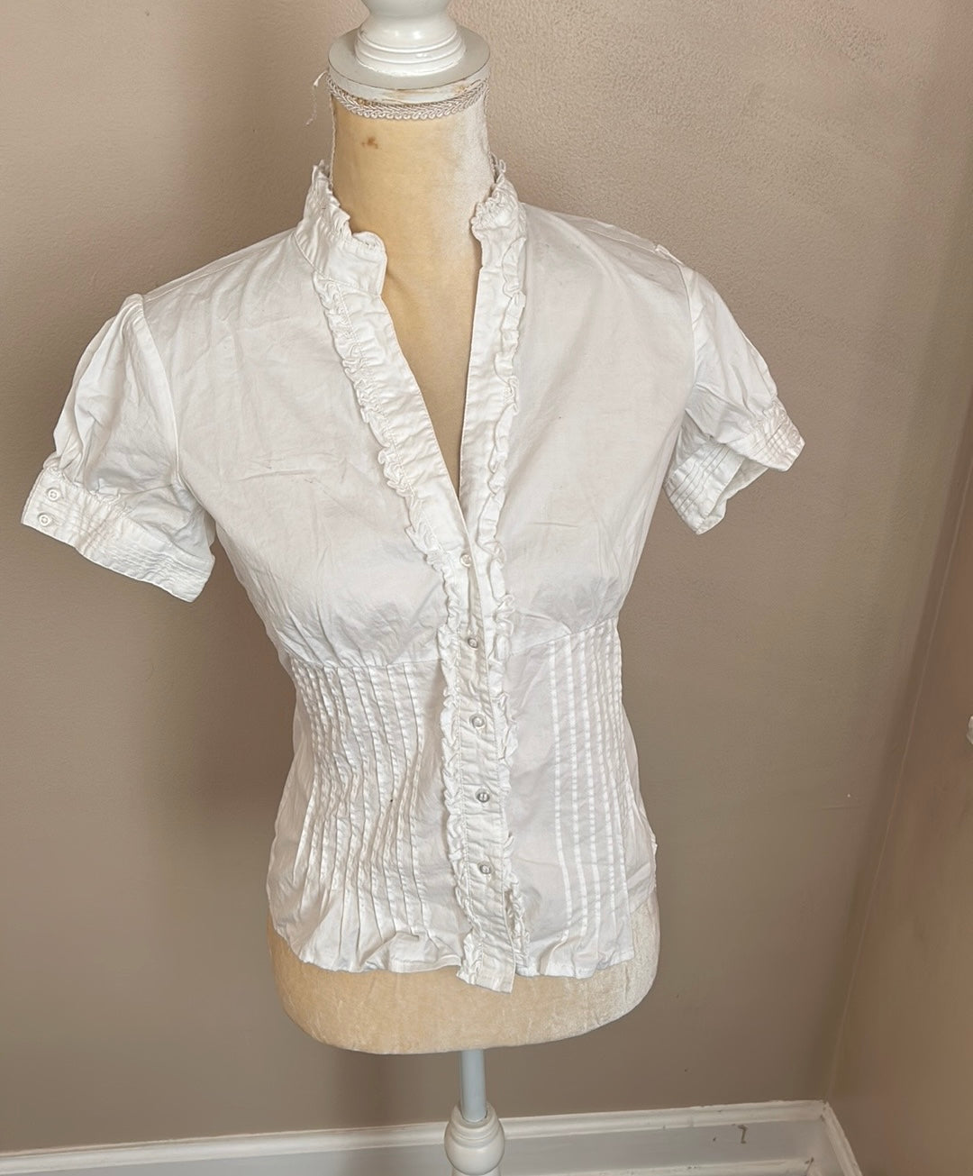 Andrew & Co Womens Blouse Sz M Pinktucks Ruffle ST2225
