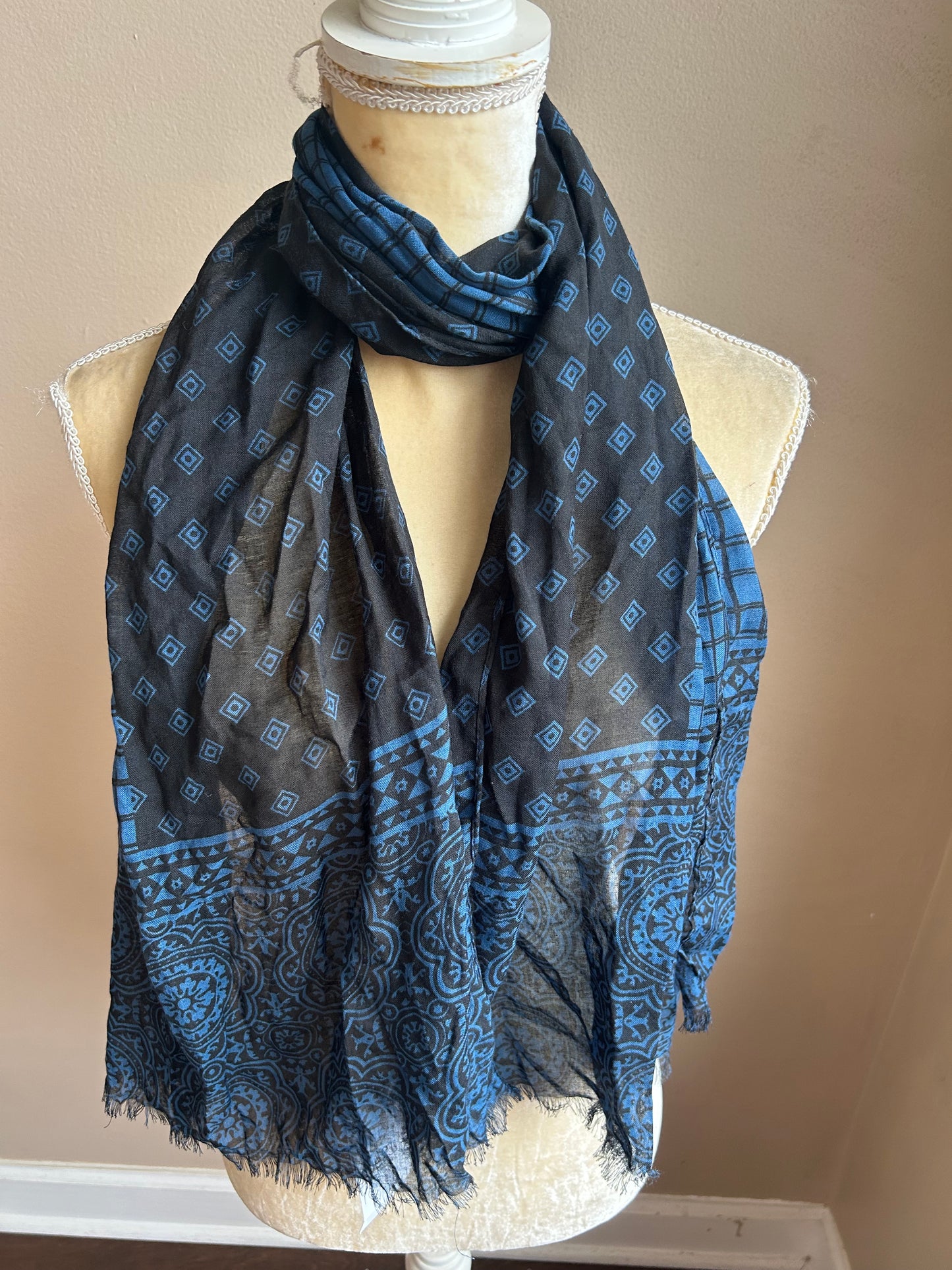 Rue 21 Womens Scarf Blue Floral Plaid Print New 5000-3102