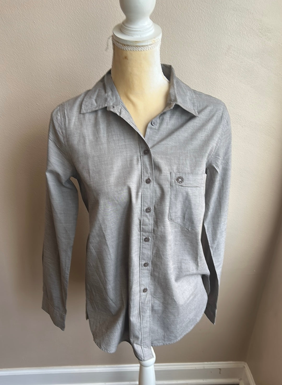 Urban Cotton Company Women’s Long Sleeve Dress Shirt Career Nwot Sz M ST2225