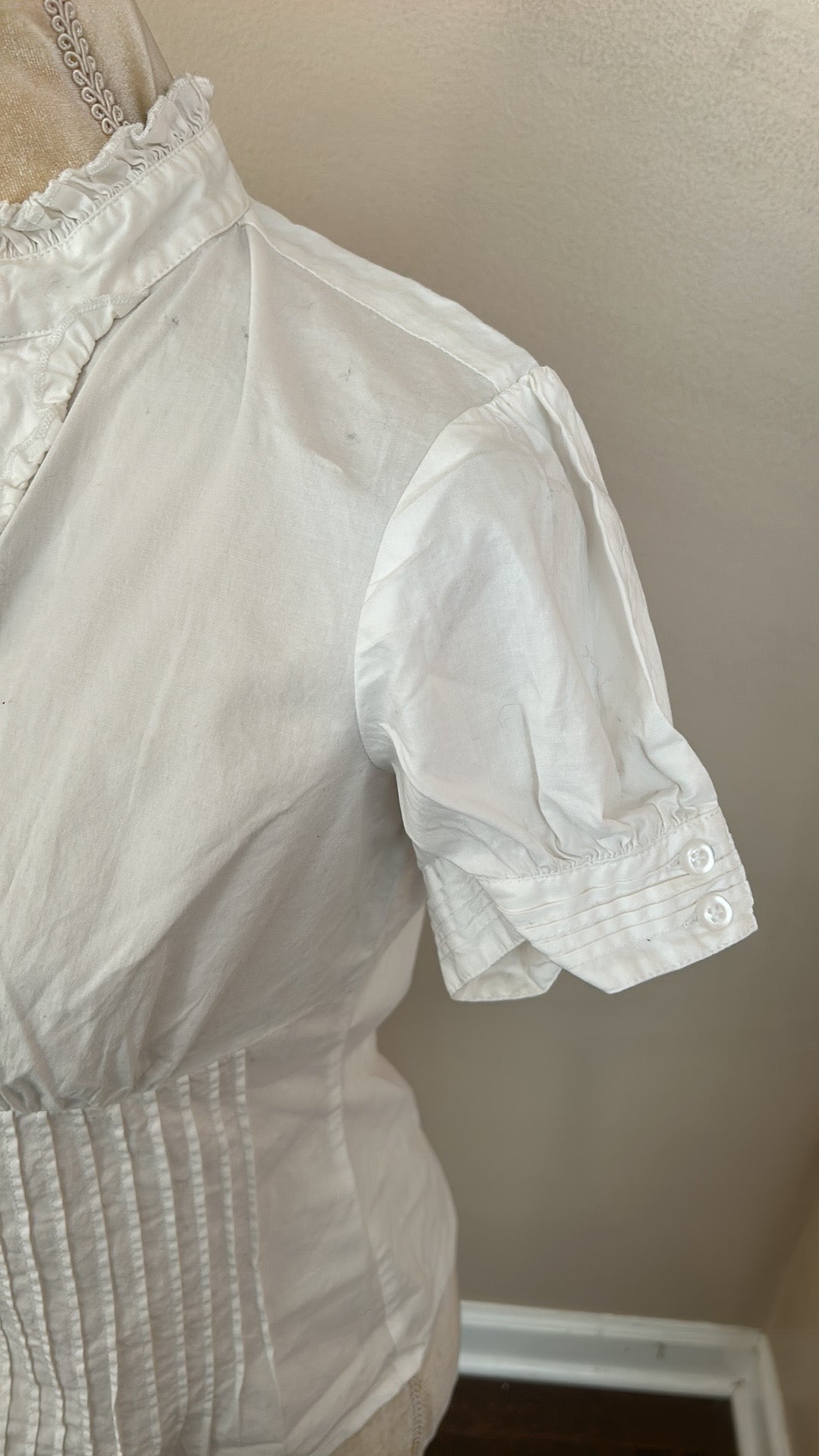 Andrew & Co Womens Blouse Sz M Pinktucks Ruffle ST2225