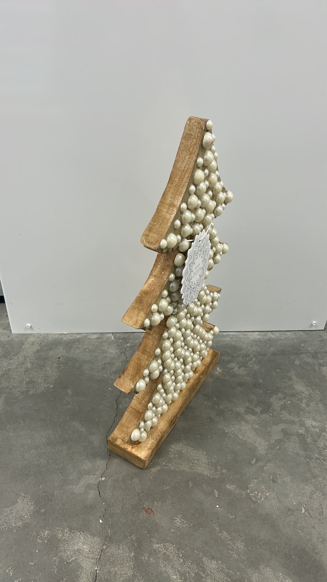 New Wood Christmas Tree With Pearls Shimmery Holiday Decor 16.5” Tall