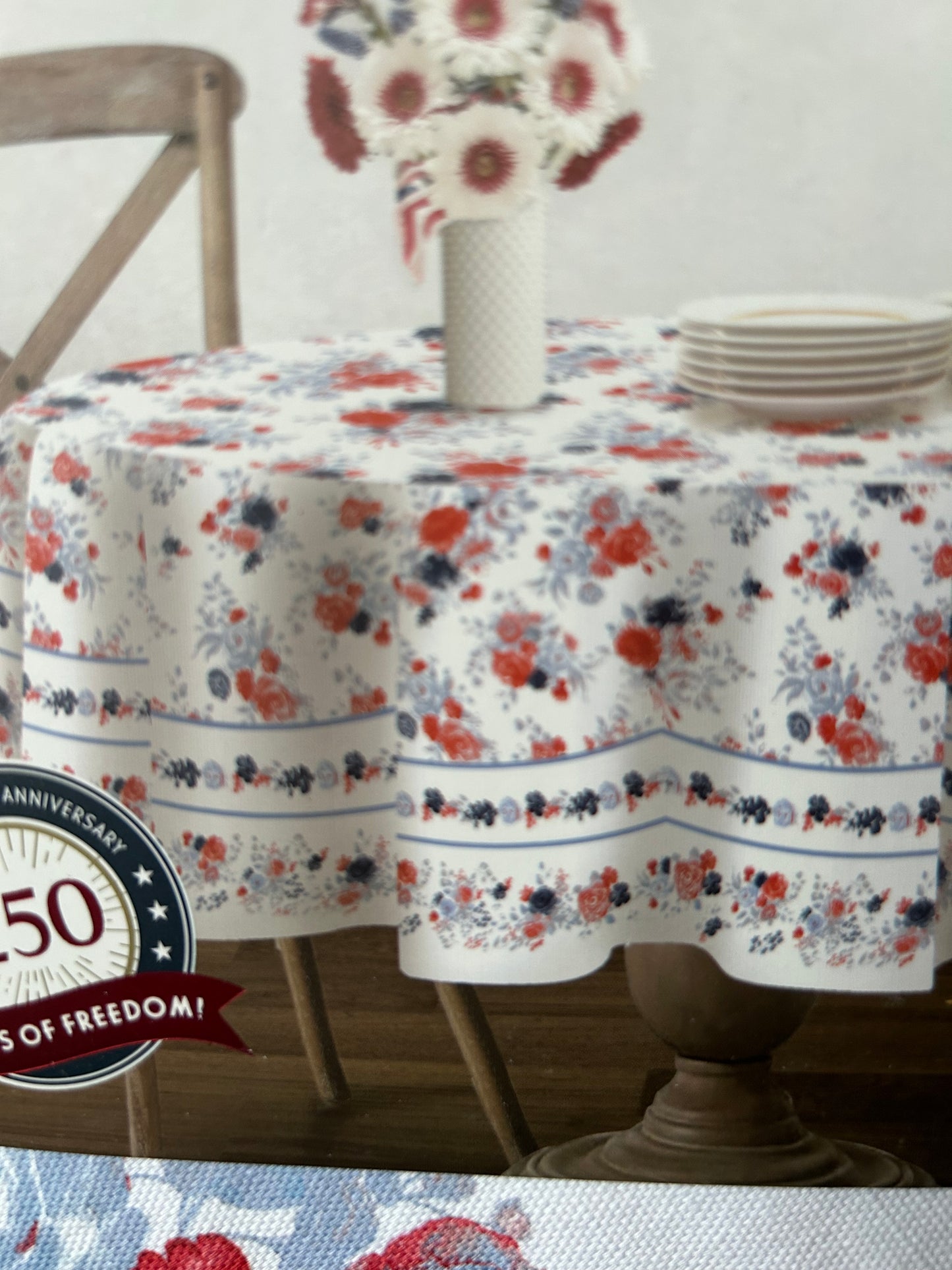 Harper Americana New Tablecloth Oblong Red White Blue July 4th Floral