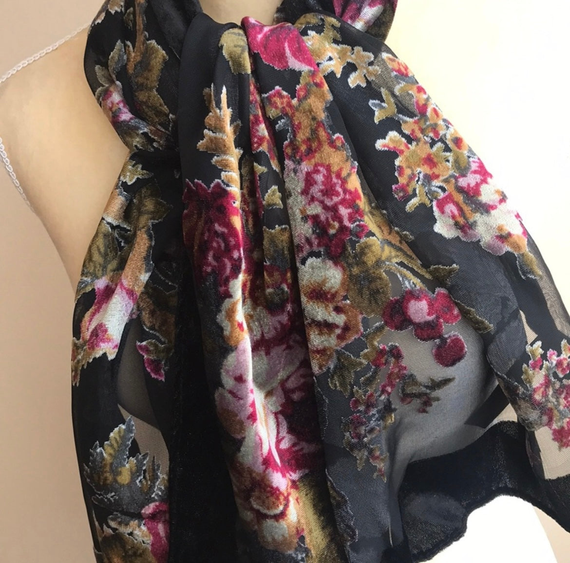 Forever 21 Womens New floral scarf burnt out velvet