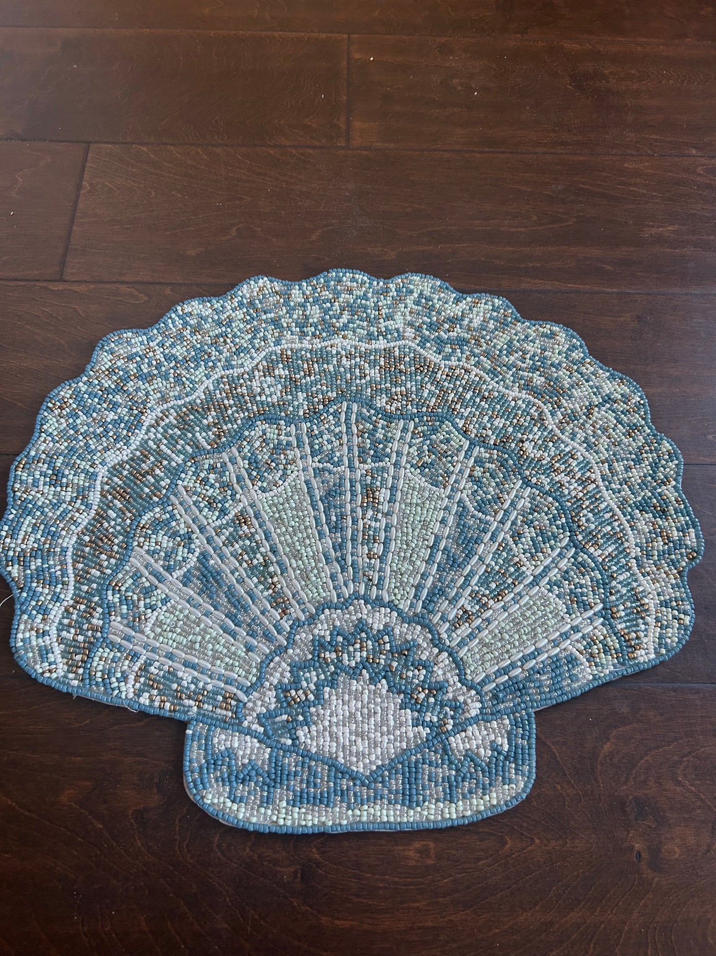 Cynthia rowley Beaded Charger Placemat Oyster Shell New Blue