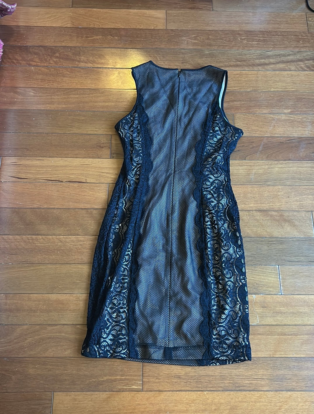 Guess Women’s Black Lace Dress Nude Lining Formal Party Sz 4 New ST2225