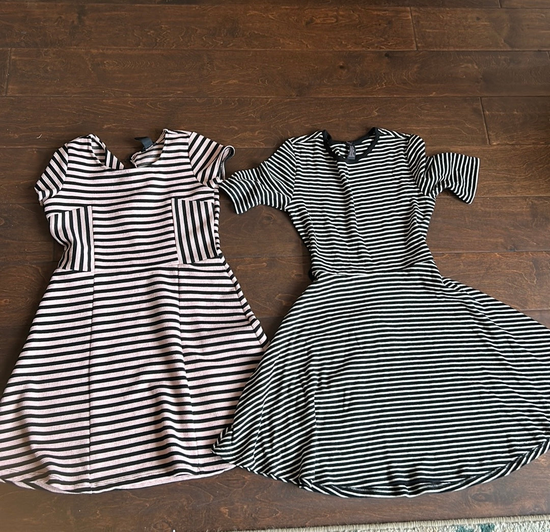 2 Forever 21 Young Girls Sz M Skater Style Dress Striped Pink Black ST1525