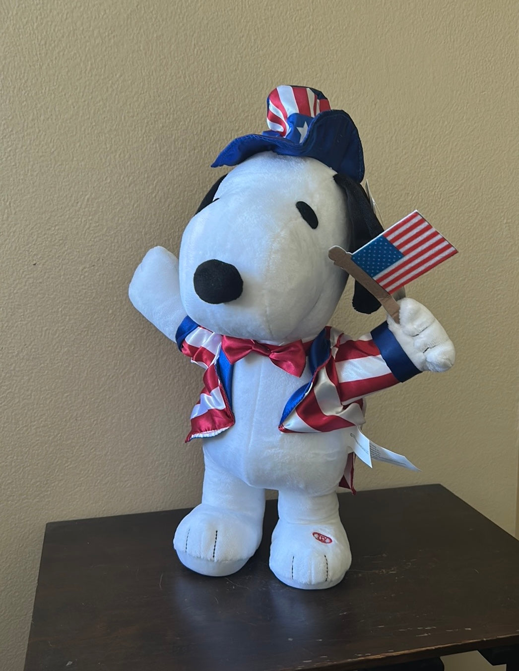 Peanuts snoopy animated Americana Side stepper July 4th Dances musical