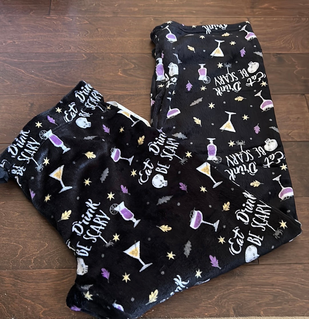 Daydream womens Halloween Theme Plush Pajama Pants New Cocktails