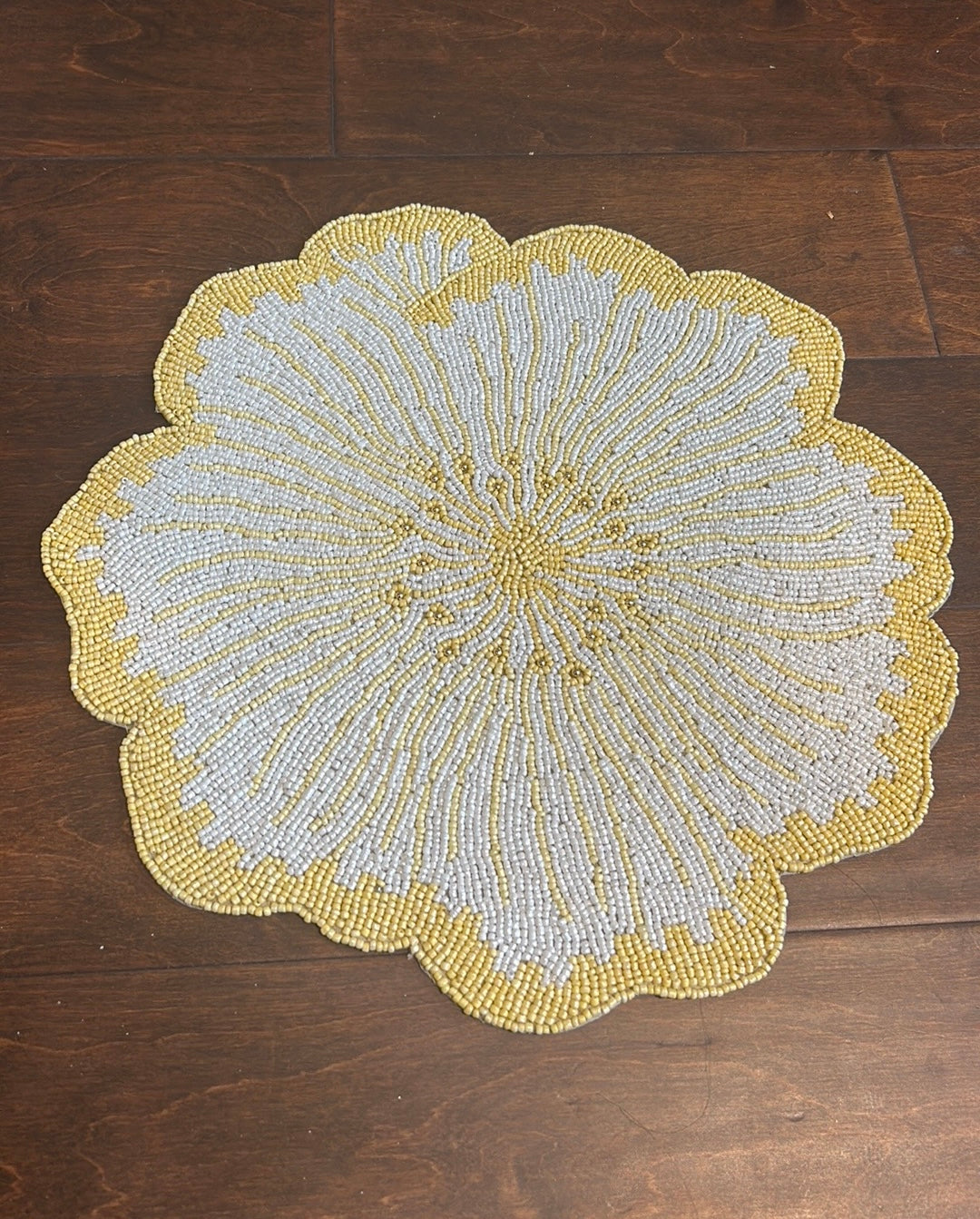 Tahari Set Of 2 Beaded Chargers Floral New Spring Summer Yellow White