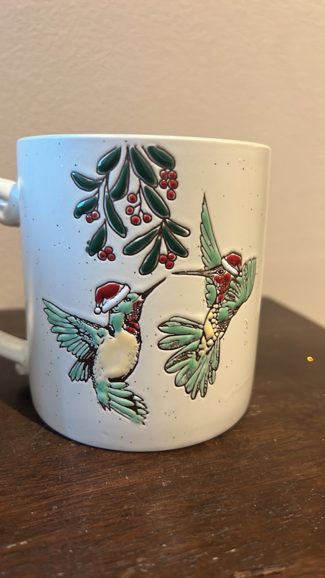 Eli & Ana Christmas Holly Hummingbird Santa Hat Mugs Set of 2 New