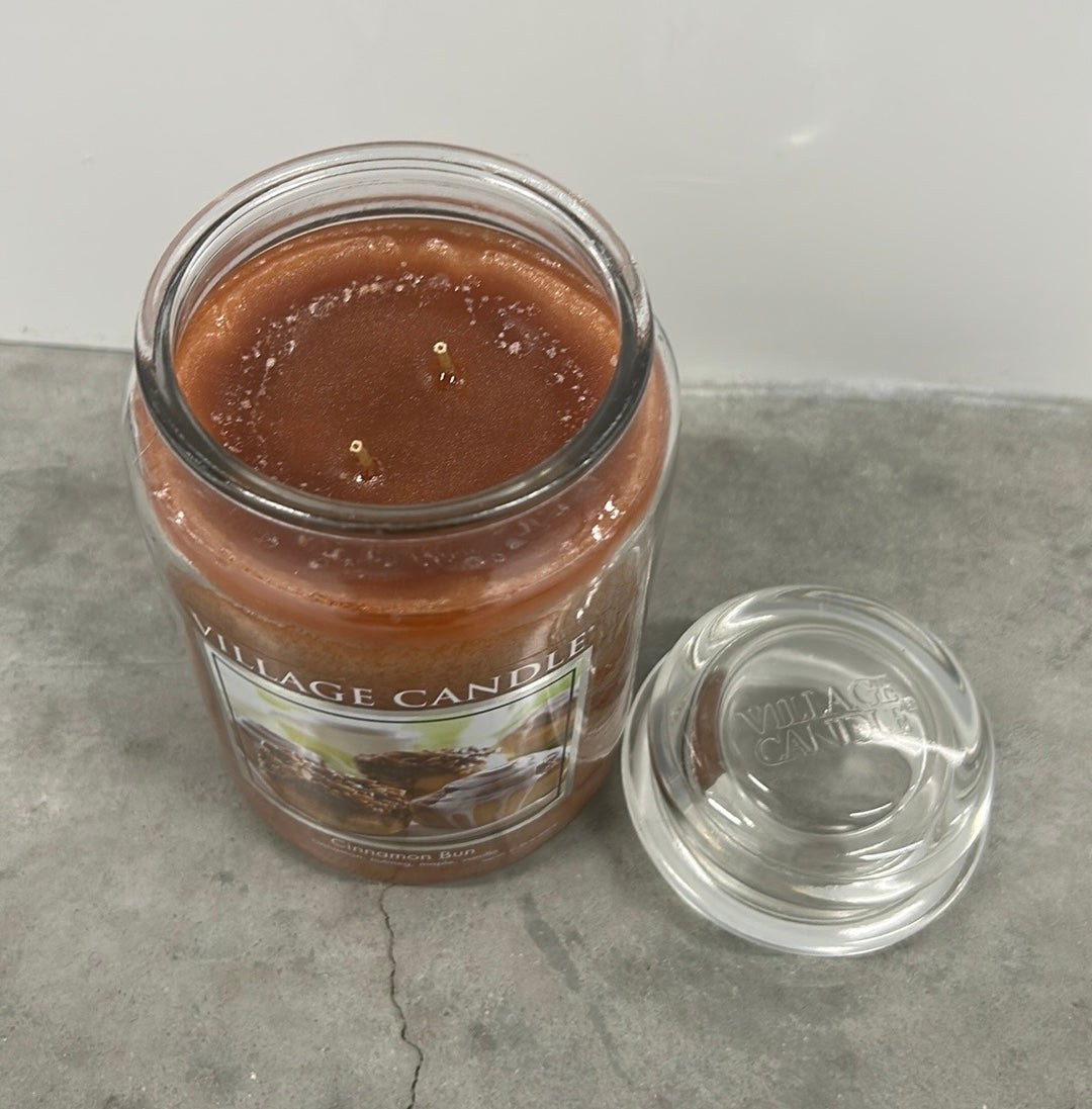NEW Village Candle Large Jar Cinnamon Bun 2 wicks Fall Thanksgiving Scent