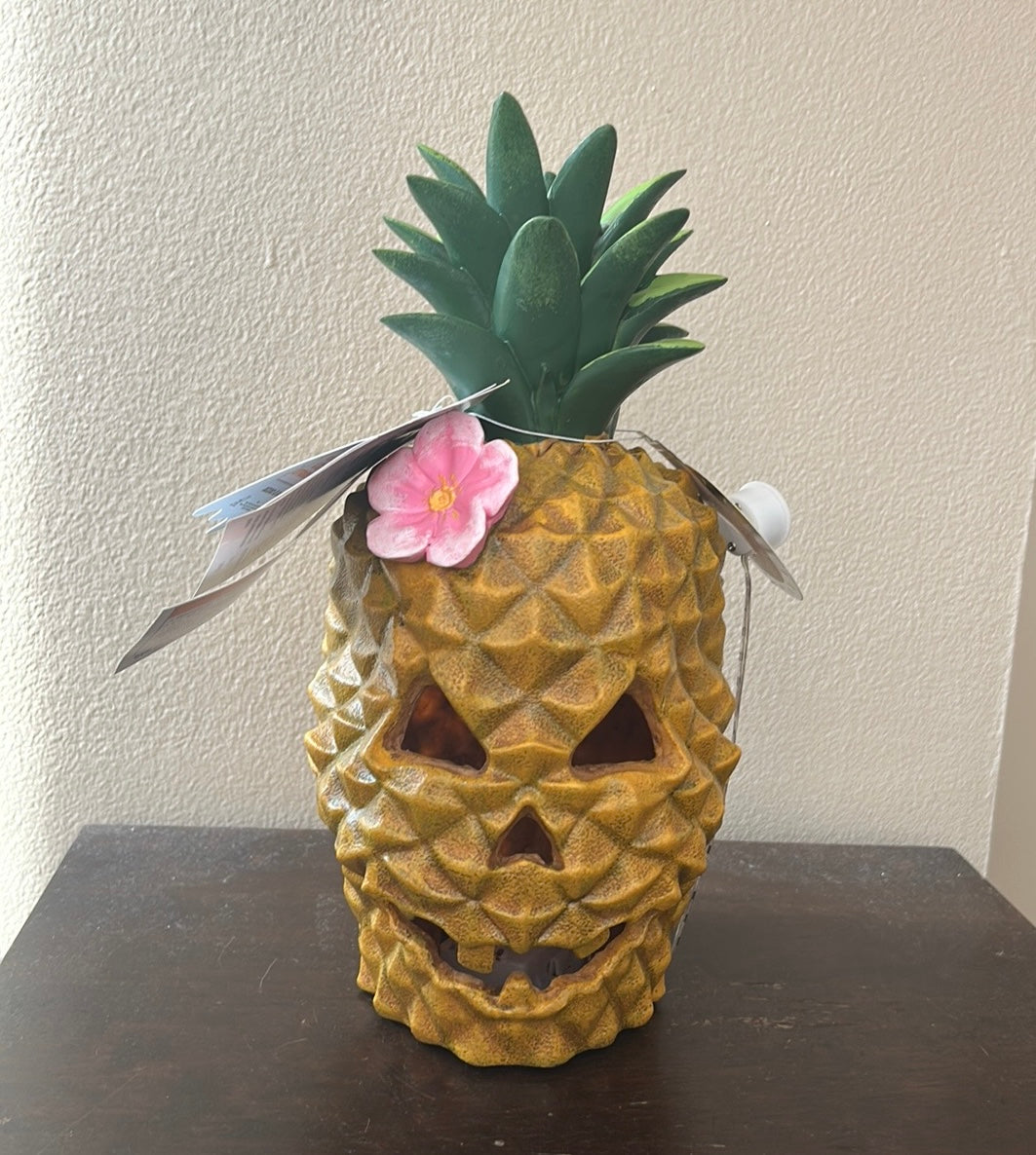 New Pineapple Halloween Summer seen Jackolantern Led Light Up 12” Tall