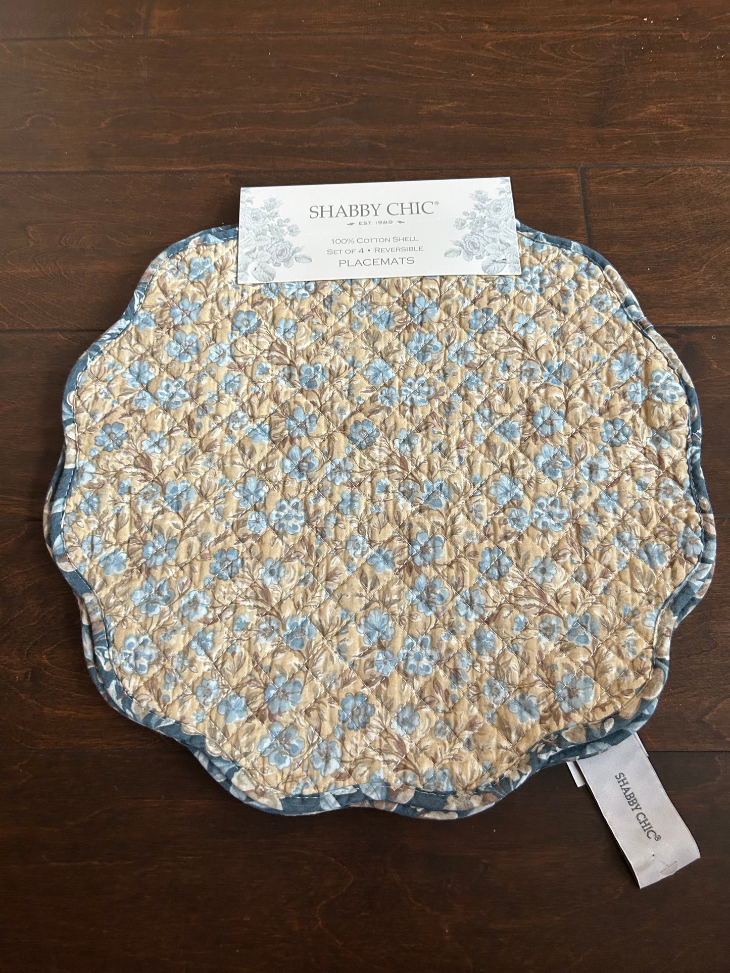 Shabby Chic Set Of 4 Quilted Placemats New Scalloped Floral Blue