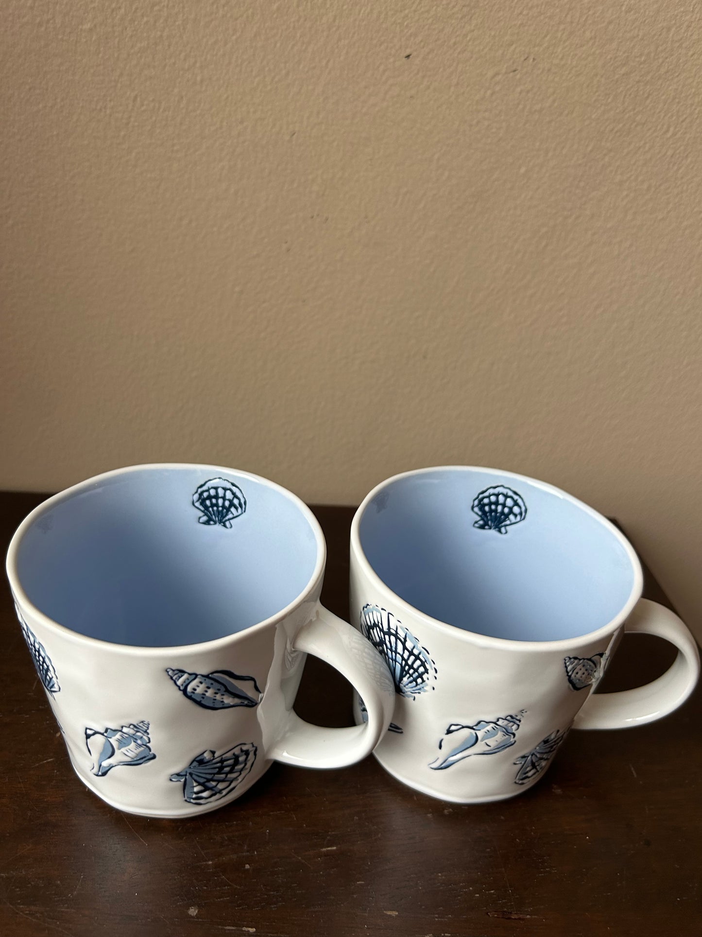 New Set Of 2 Coastal Seashells Nautical Mugs Ceramic 16 Oz