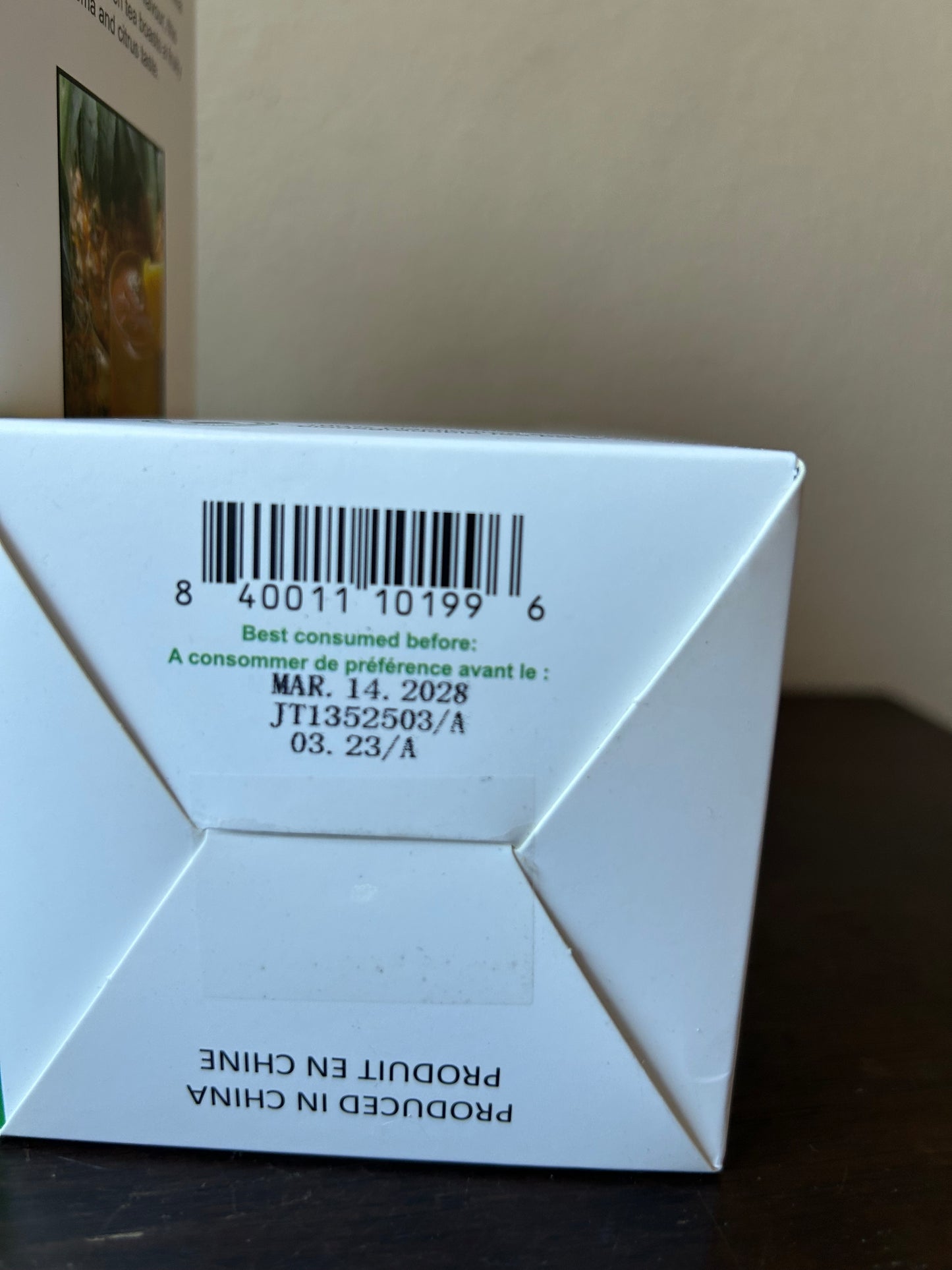 2 Touch Organic Pineapple Green Tea Bags, 40 Bags, 2.5 oz Exp 03/28