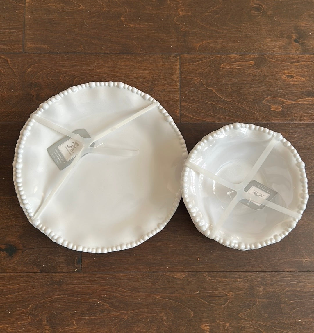 Rachel Ashwell Scalloped Pearl Melamine Dinner Plates & Bowls White New