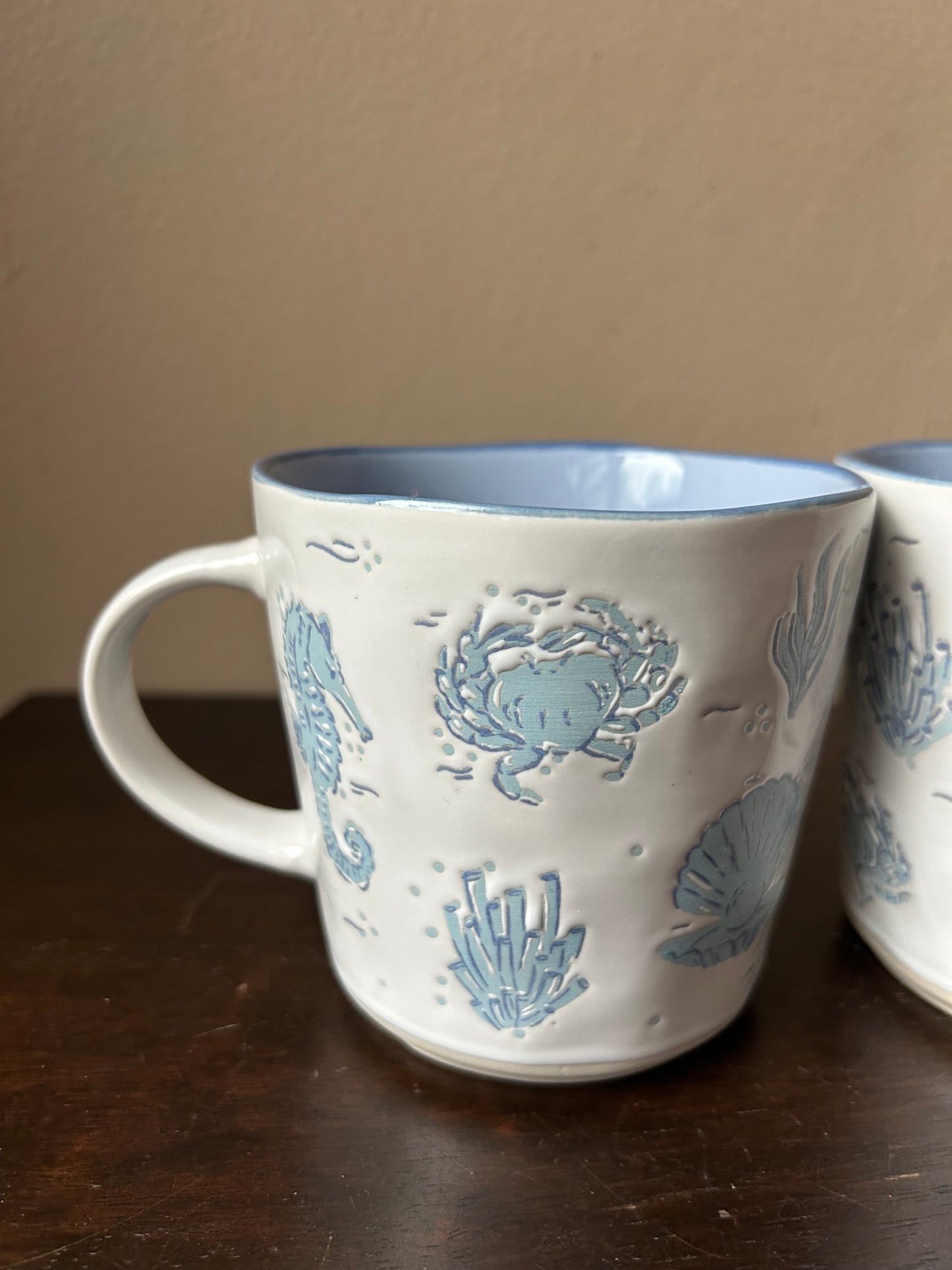 New Set Of 4 Coastal Sea Life Crabs Seahorse Nautical Mugs Ceramic 16 Oz