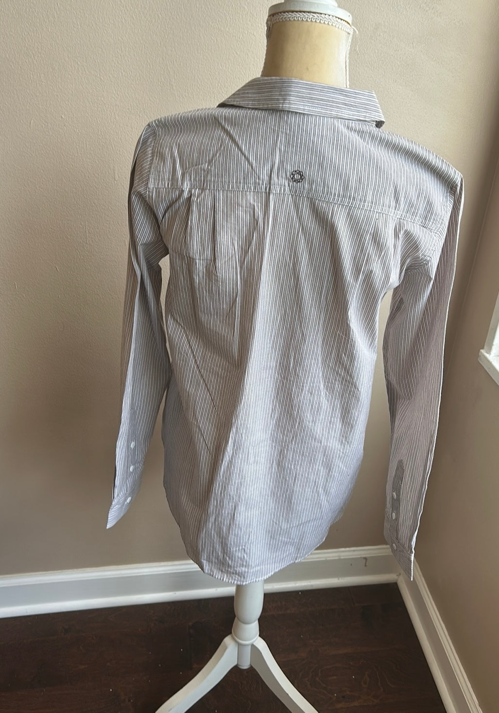Urban Cotton Company Women’s Dress Shirt Career New Sz M Striped ST2225
