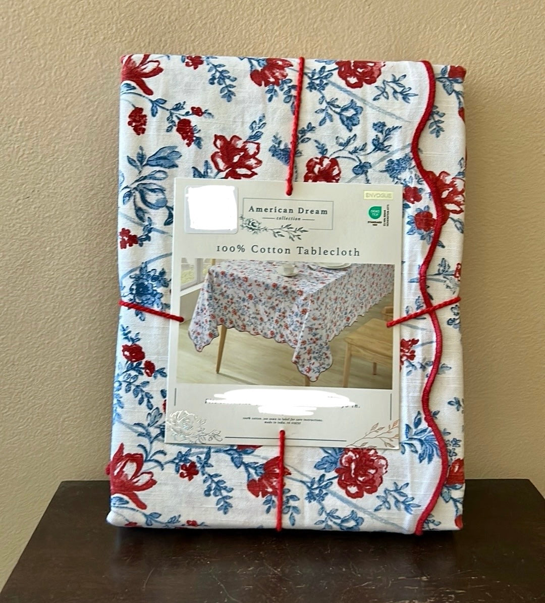 Envogue Americana TableclothJuly 4th Floral Scalloped Edge New