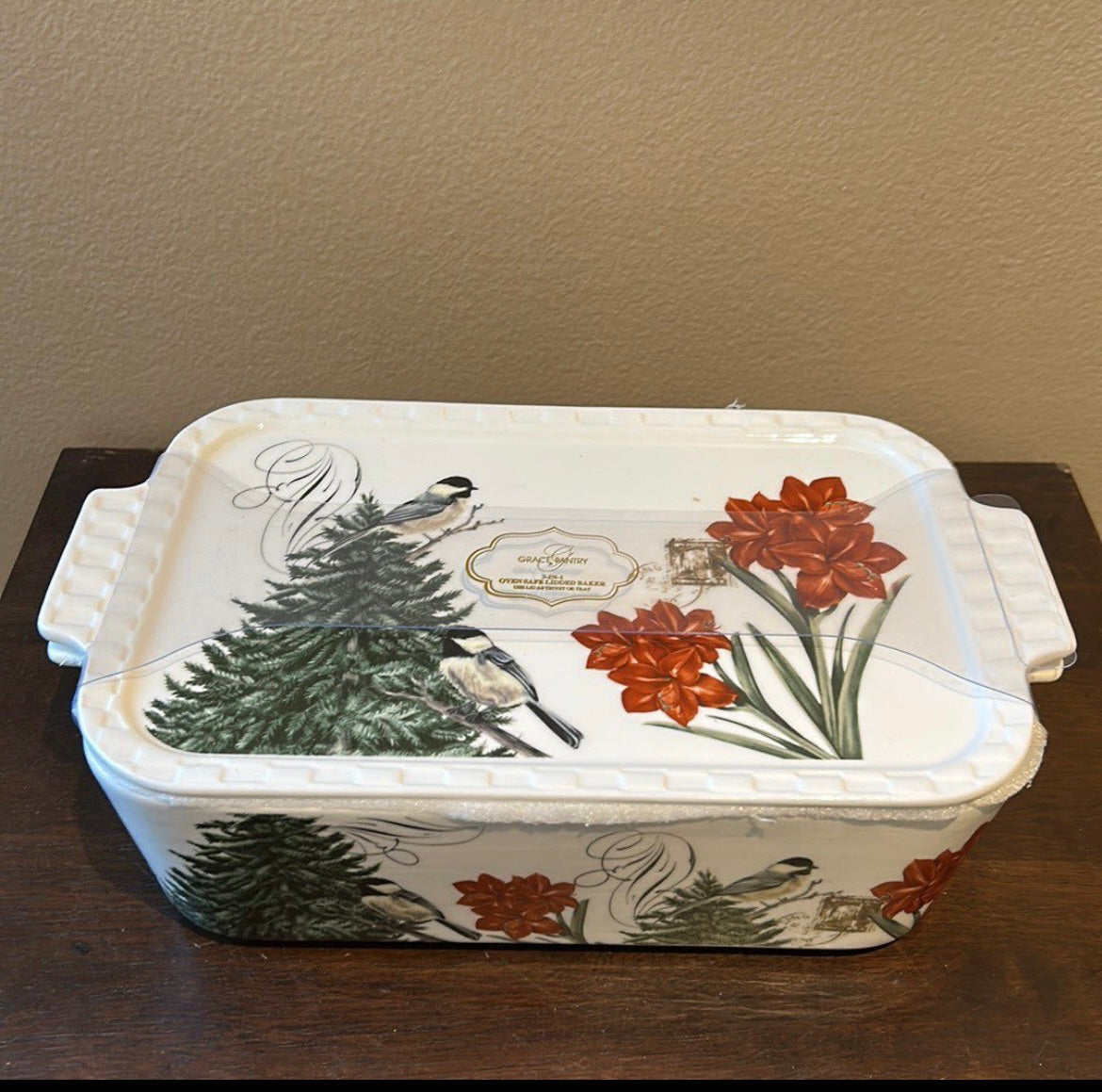 Grace's Pantry 3 in 1 Christmas Tree Baker Casserole w/ Lid Amaryllis Chickadee