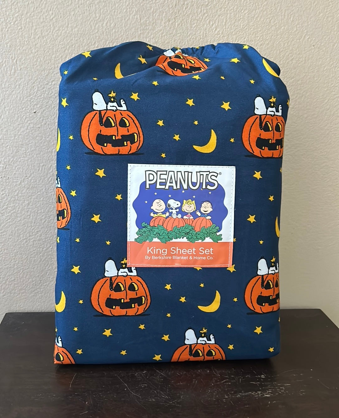 New Peanuts Snoopy Spooky Halloween King Sheet Set Pumpkin Navy Blue Starry