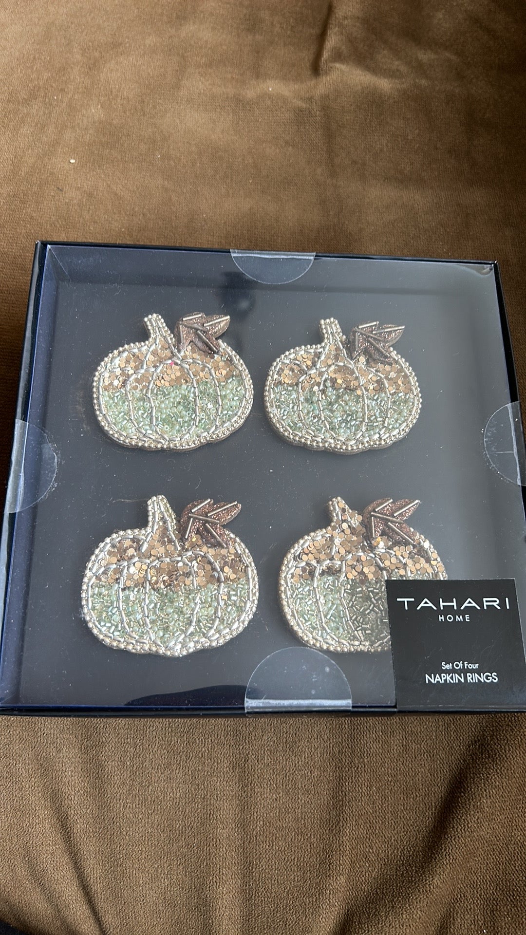 TAHARI HOME FALL Pumpkin Thanksgiving Gold Bronze Beaded NAPKIN RINGS Set Of 4
