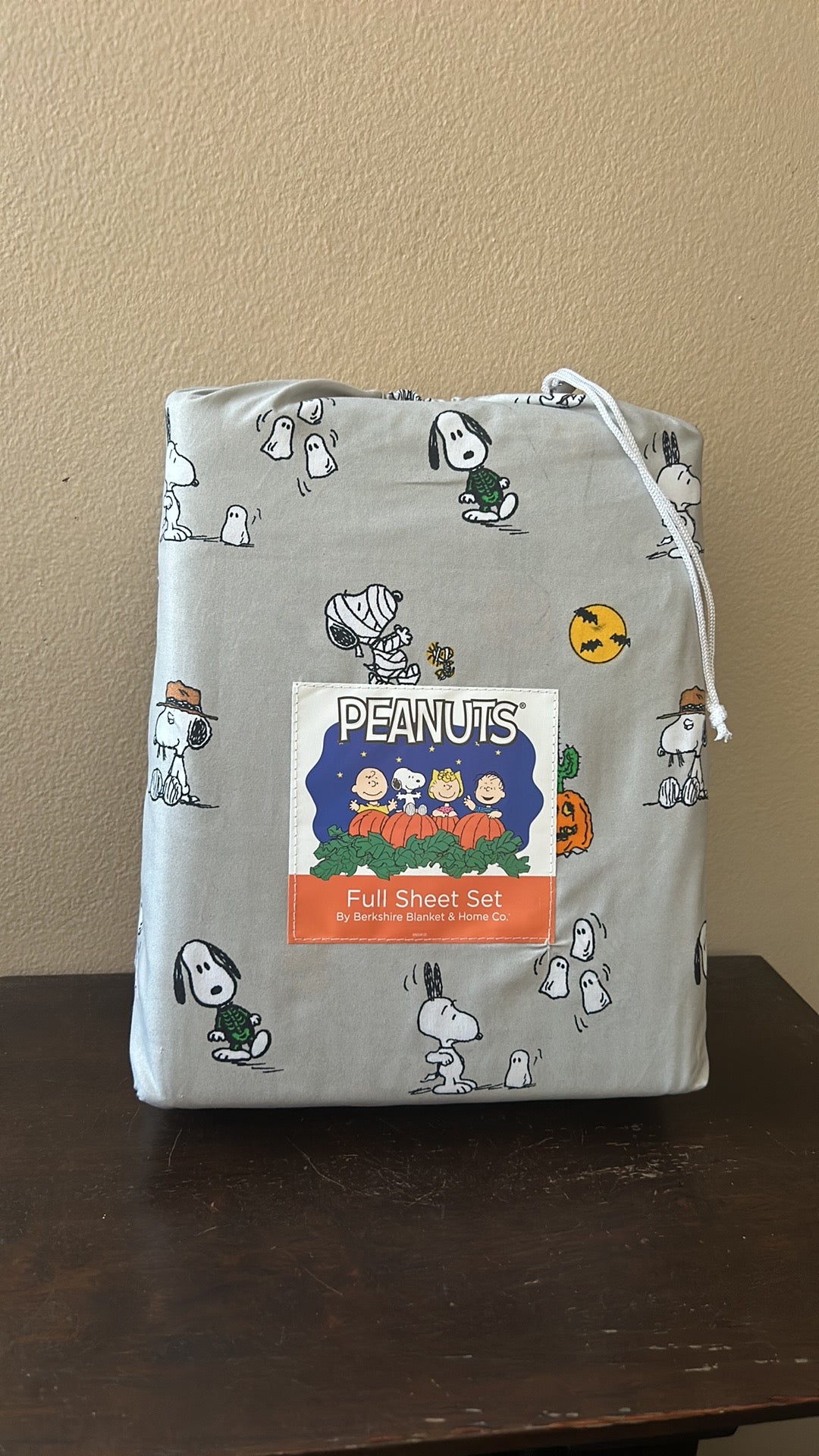 New Peanuts Mummy Snoopy Bats Spooky Halloween Full Size Sheet Set Gray