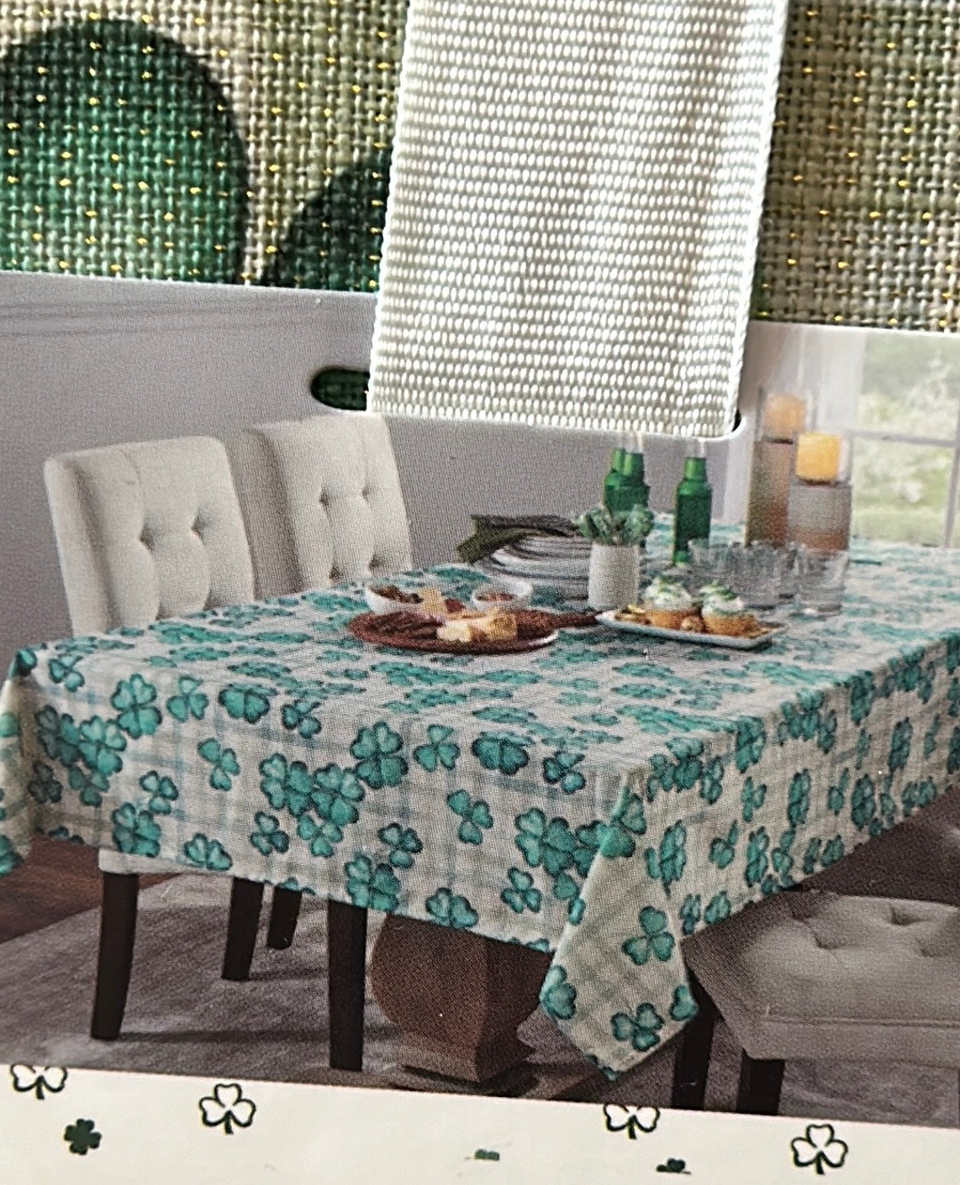 Nicole Miller Home St Patrick’s Day Tablecloth Oblong New Clover Shimmer