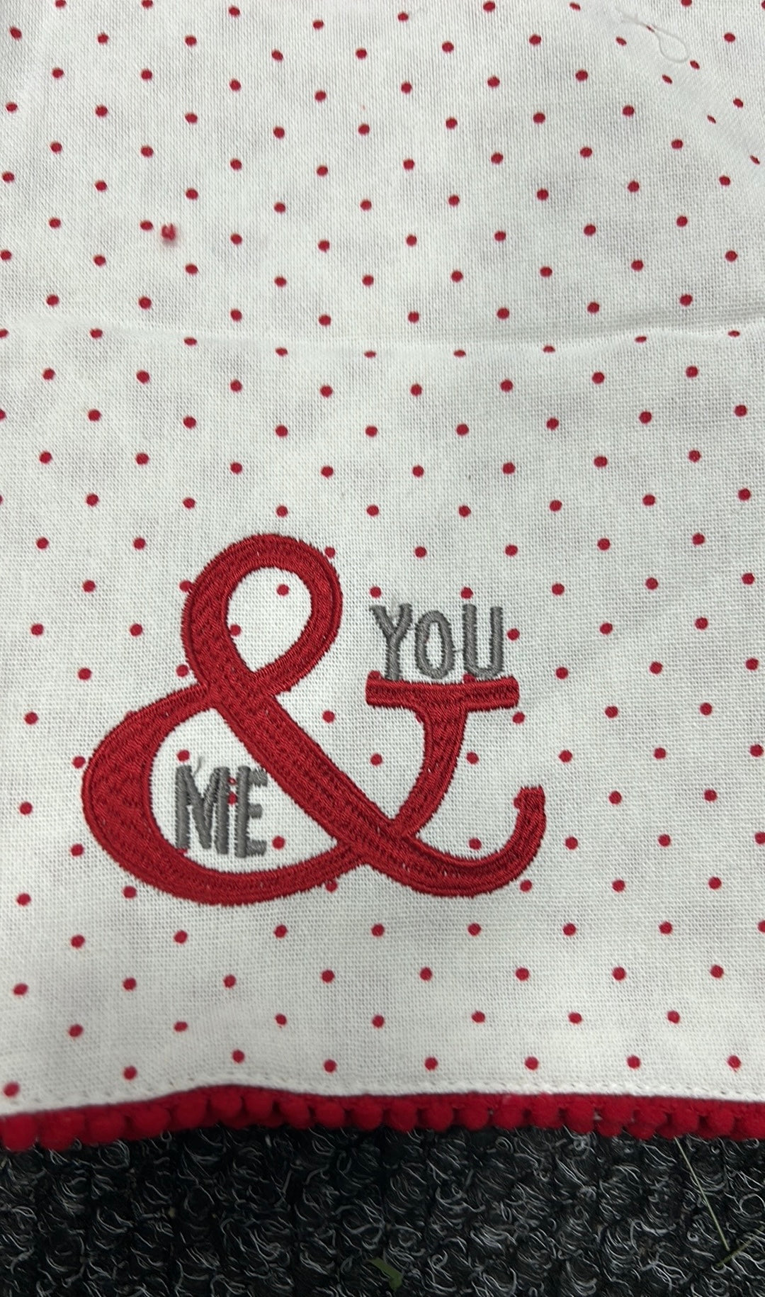 Nicole Miller Placemats set of 4 Love Valentines New Reversible Red Hearts