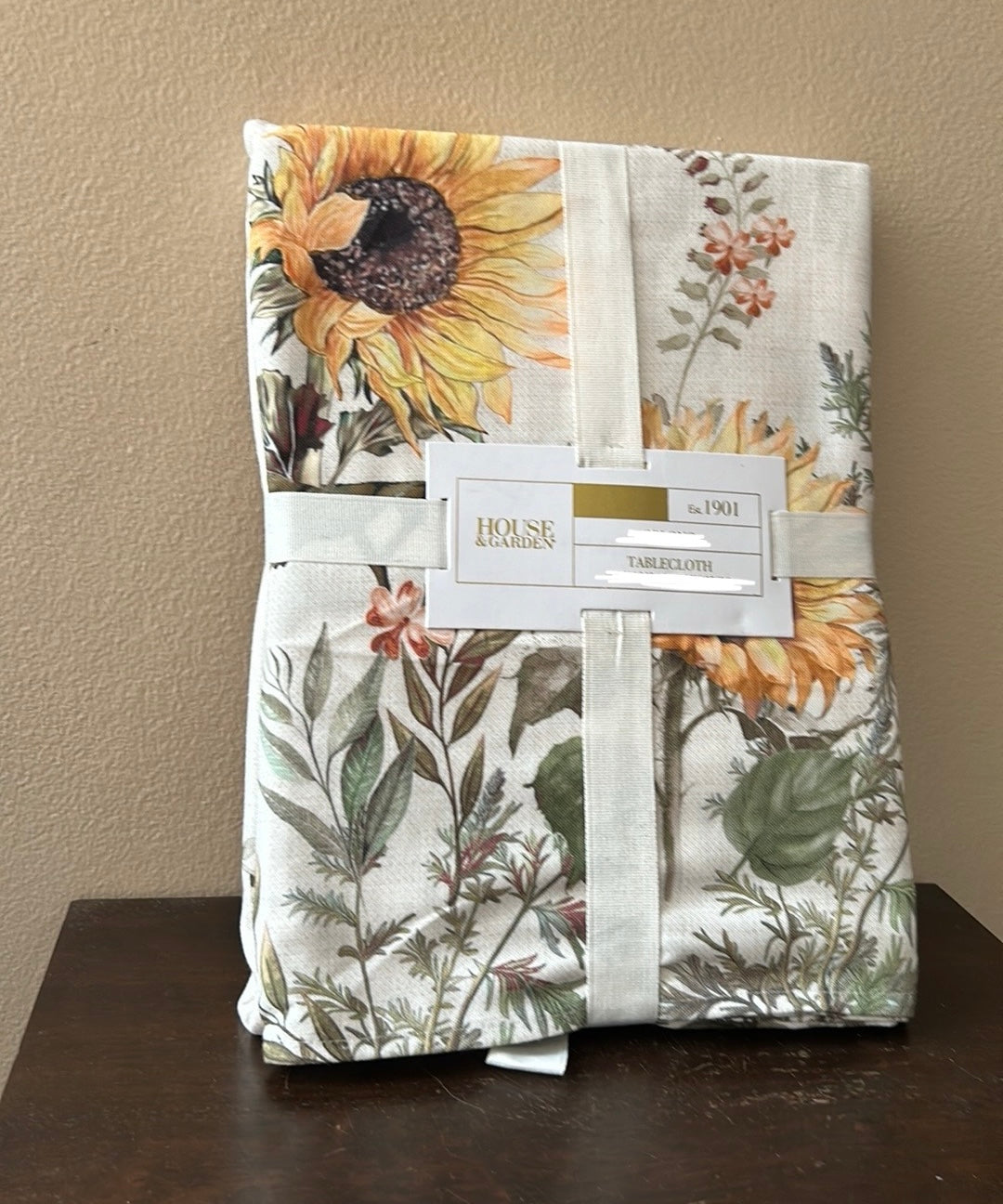 House & Garden New Tablecloth Fall Sunflowers Leaves 60”x 84”