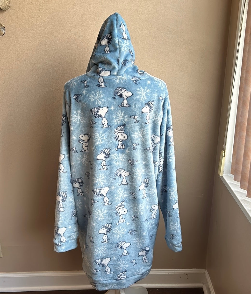 Munki Peanuts Snoopy Womens Blanket Hoodie Christmas New Snowflakes XL Plush