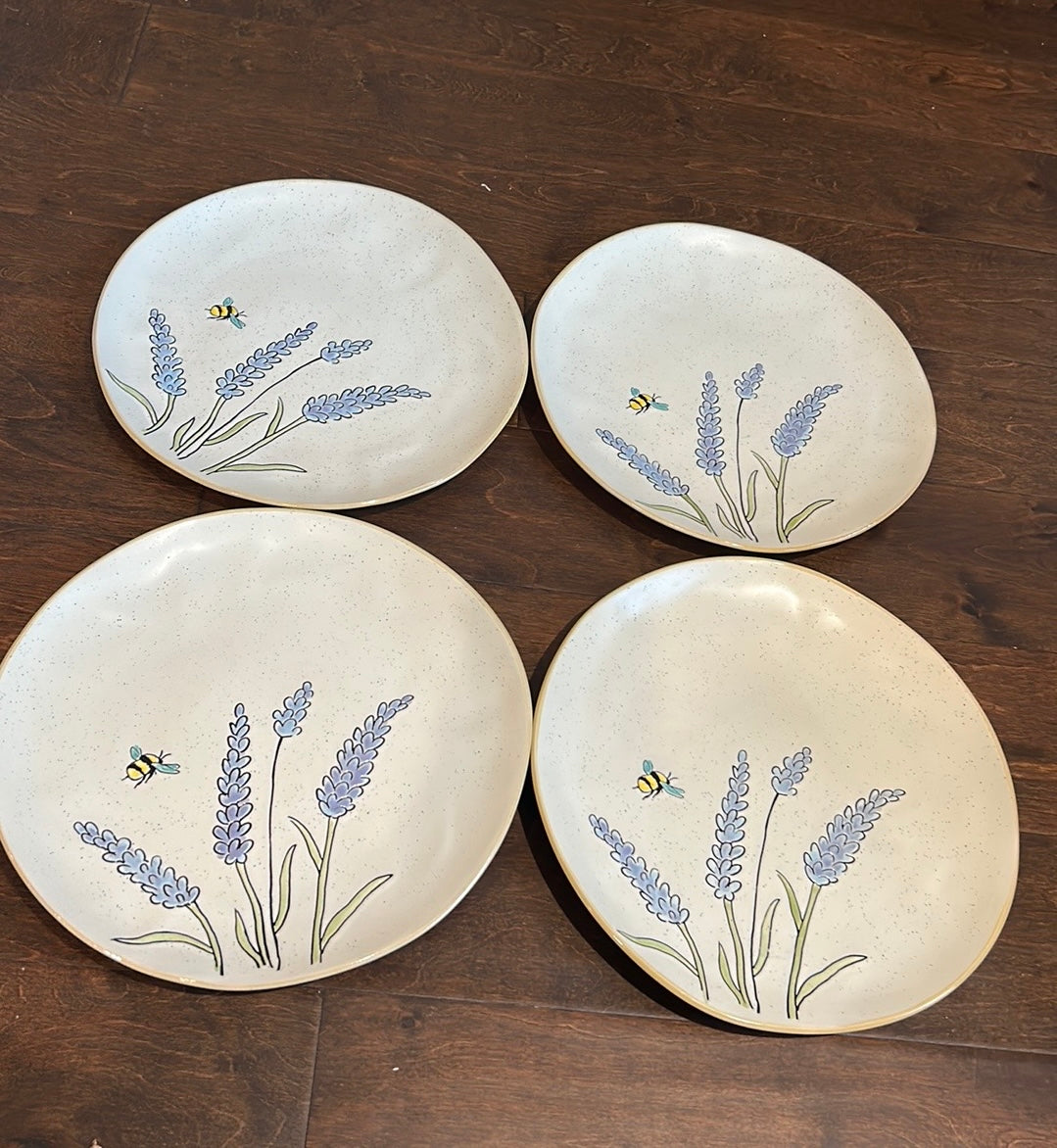 Spectrum Designz Set Of 4 Bee Floral Lavender Garden Dinner Plates New