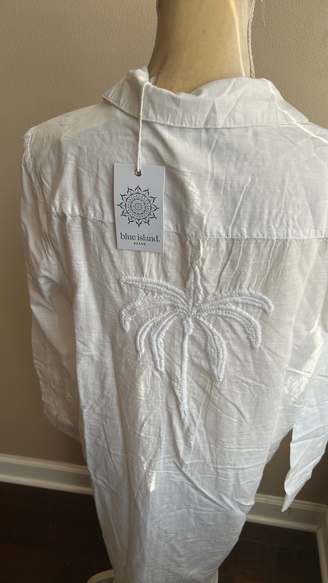 Blue Island Womens Coverup Embroidered White Tunic Style sz M Palm Tree