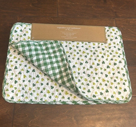 Cupcakes & Cashmere St Patricks Day 4 Placemats Reversible Quilted Clover Check