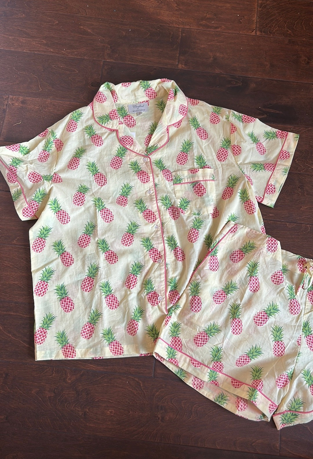 Crafted By Mahogany Women’s 2 Pc Pajama Set New Pineapple Print Cotton