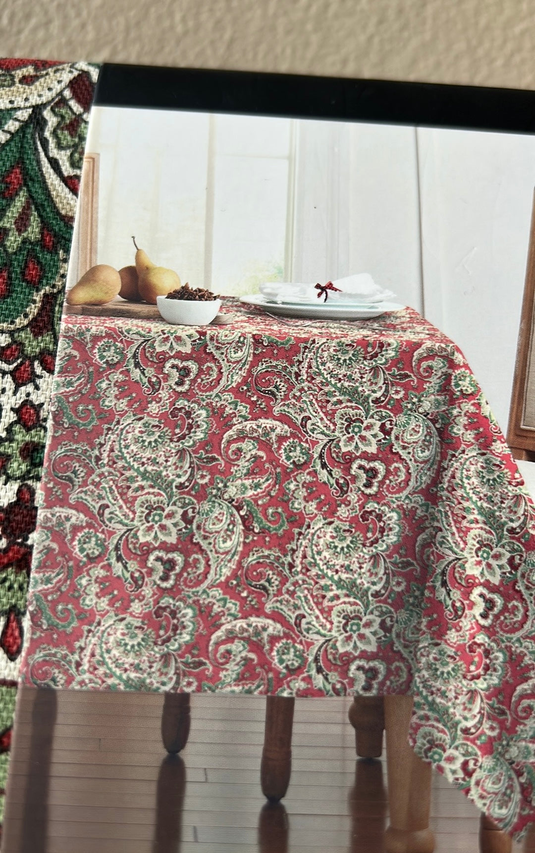 Ralph Lauren Christmas Holiday Paisely FLORAL Tablecloth