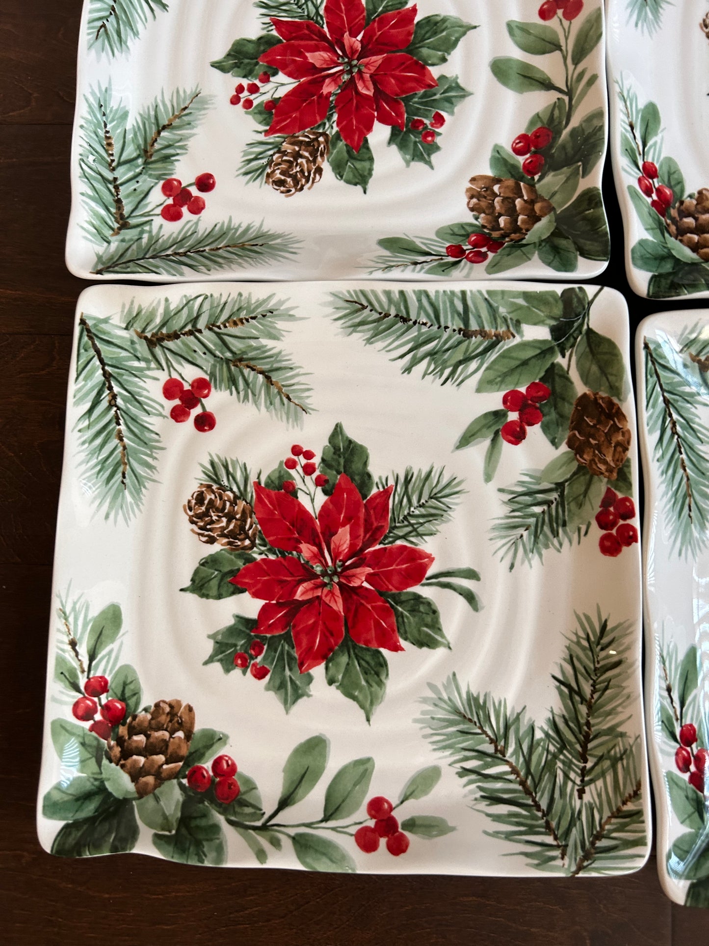 Maxcera 4 Dinner Plates Ceramic Square Scalloped Poinsettia Pine Christmas New