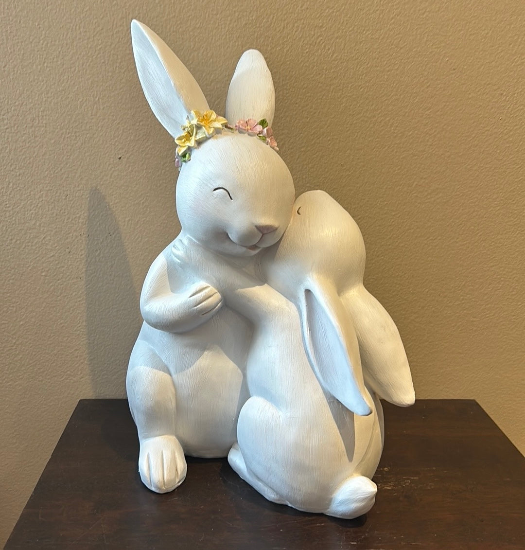 New Easter Mommy And Baby Bunny Figurine Hugging