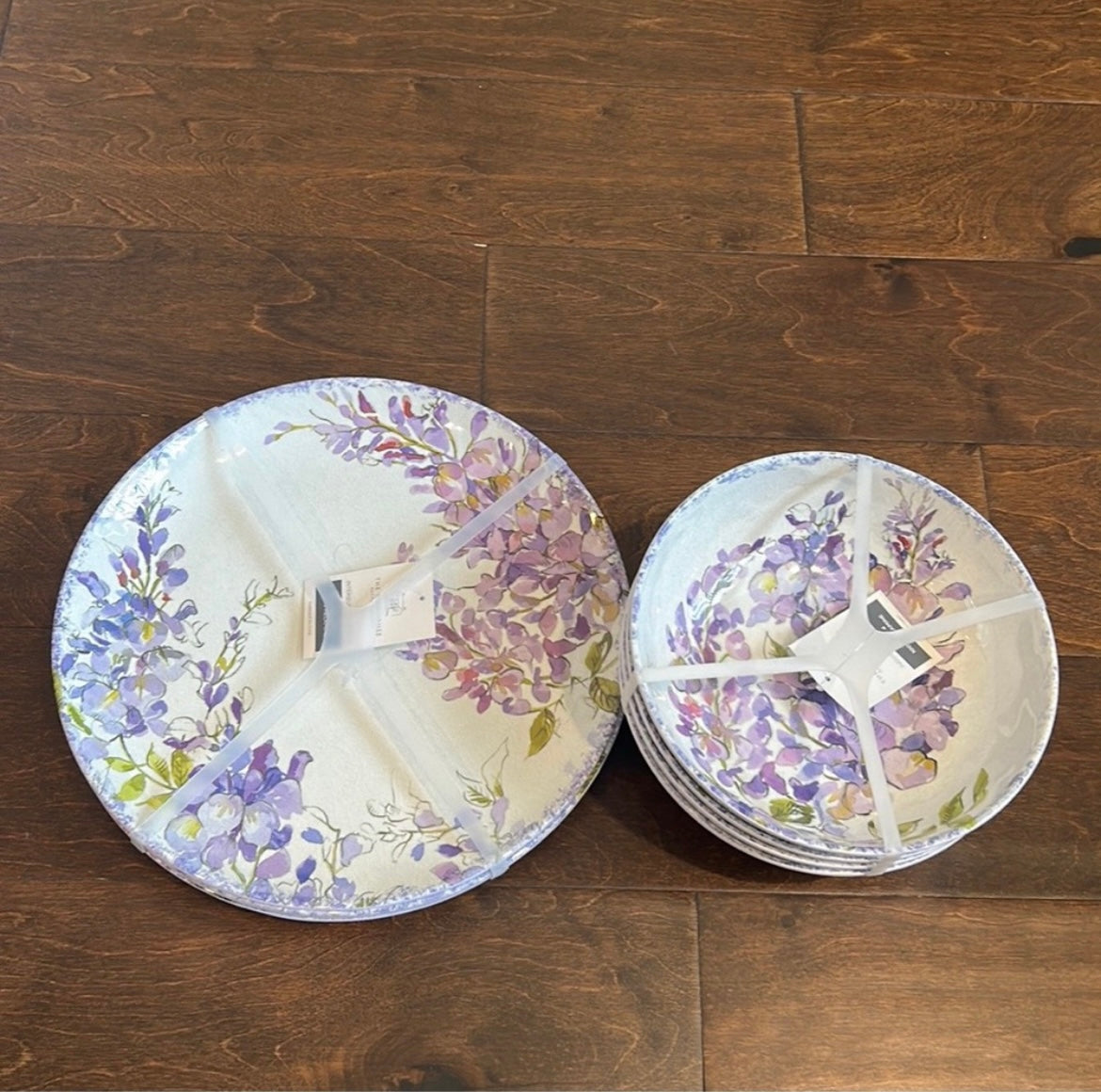Farmhouse Rachel Ashwell Melamine 8 Pc Dinnerware Set  Lavender Purple Floral