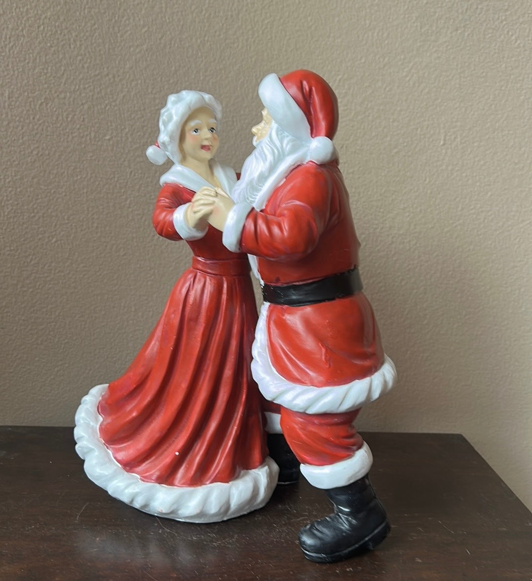 Cute Mr & Mrs Santa Claus Dancing Pose Tabletop New Figurine 12”