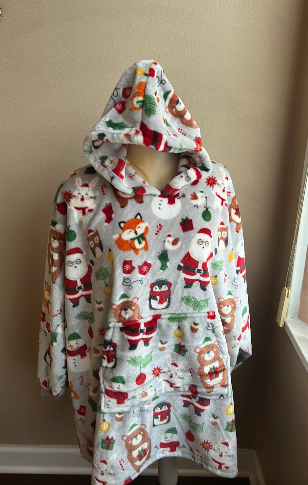 Marlo Lorenz Throwzy Hooded Christmas Santa Claus Candy Cane Snowflake Penguin