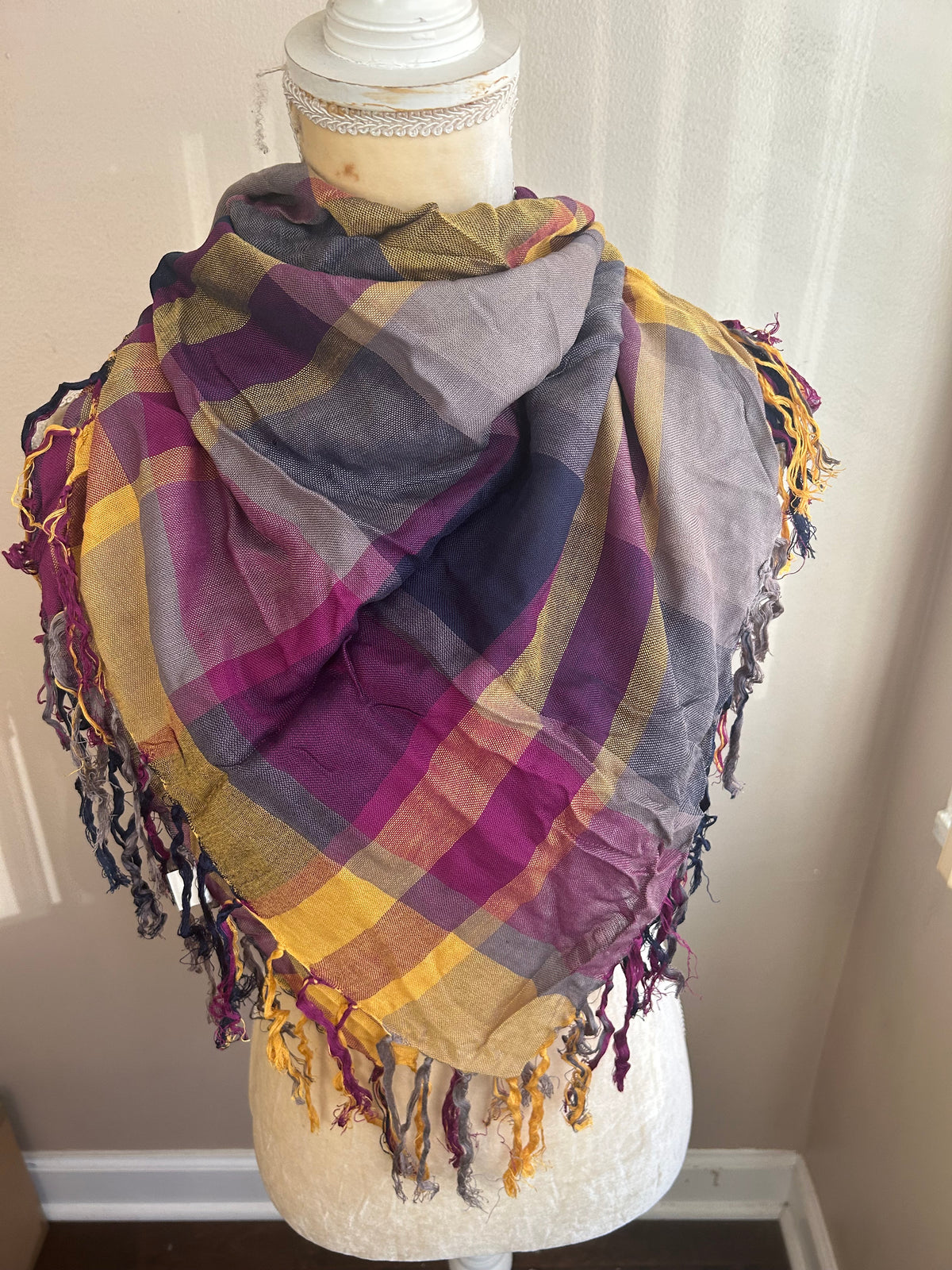 New Womens Scarf Multicolor Plaid Fringed 5001-3102