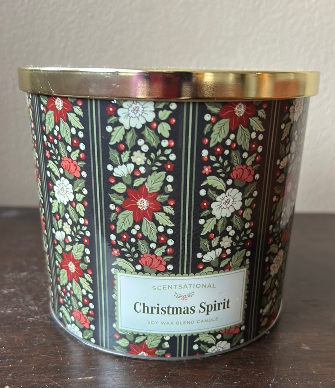 Scentsational Christmas Spirit Candle Glass Jar 26oz Soy Wax Poinsettia Jar