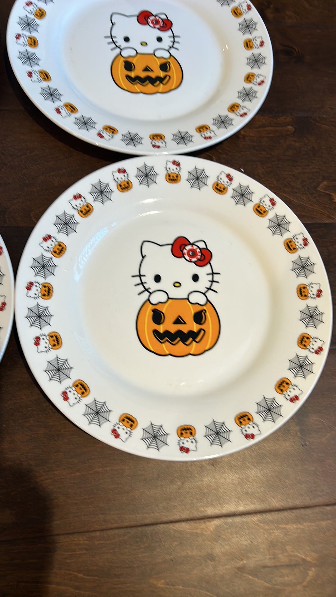 SANRIO X Pumpkin Hello Kitty Halloween Plate 🎃Set Of 4 Pumpkins New