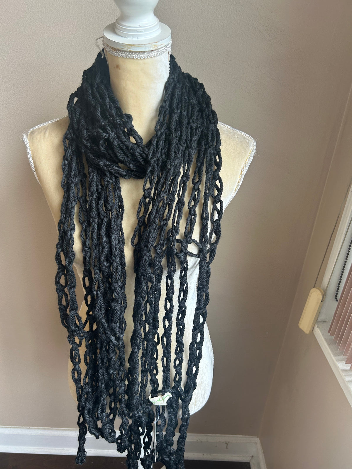 Bakers New Women’s Crochet Knit Scarf Black 5001