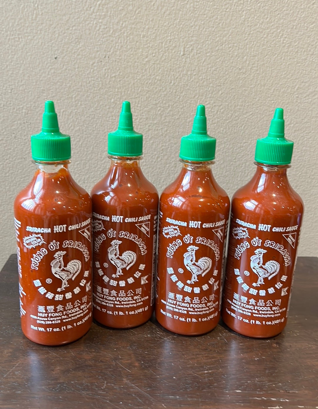 Huy Fong Sriracha Hot Chili Sauce - 17 oz, Pack of 4 Expiration 02/24