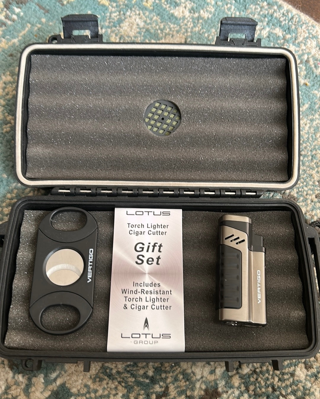 Vertigo By Lotus Cutter Gift Set Black Lighter Warranty New