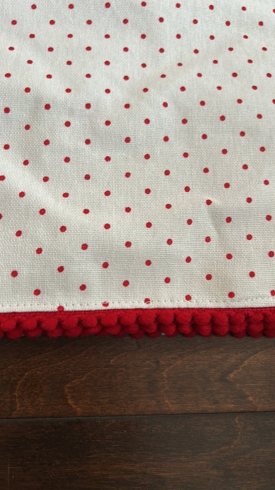 Nicole Miller 4 Valentines Day Polka Dot heart placemats Embroidered Love