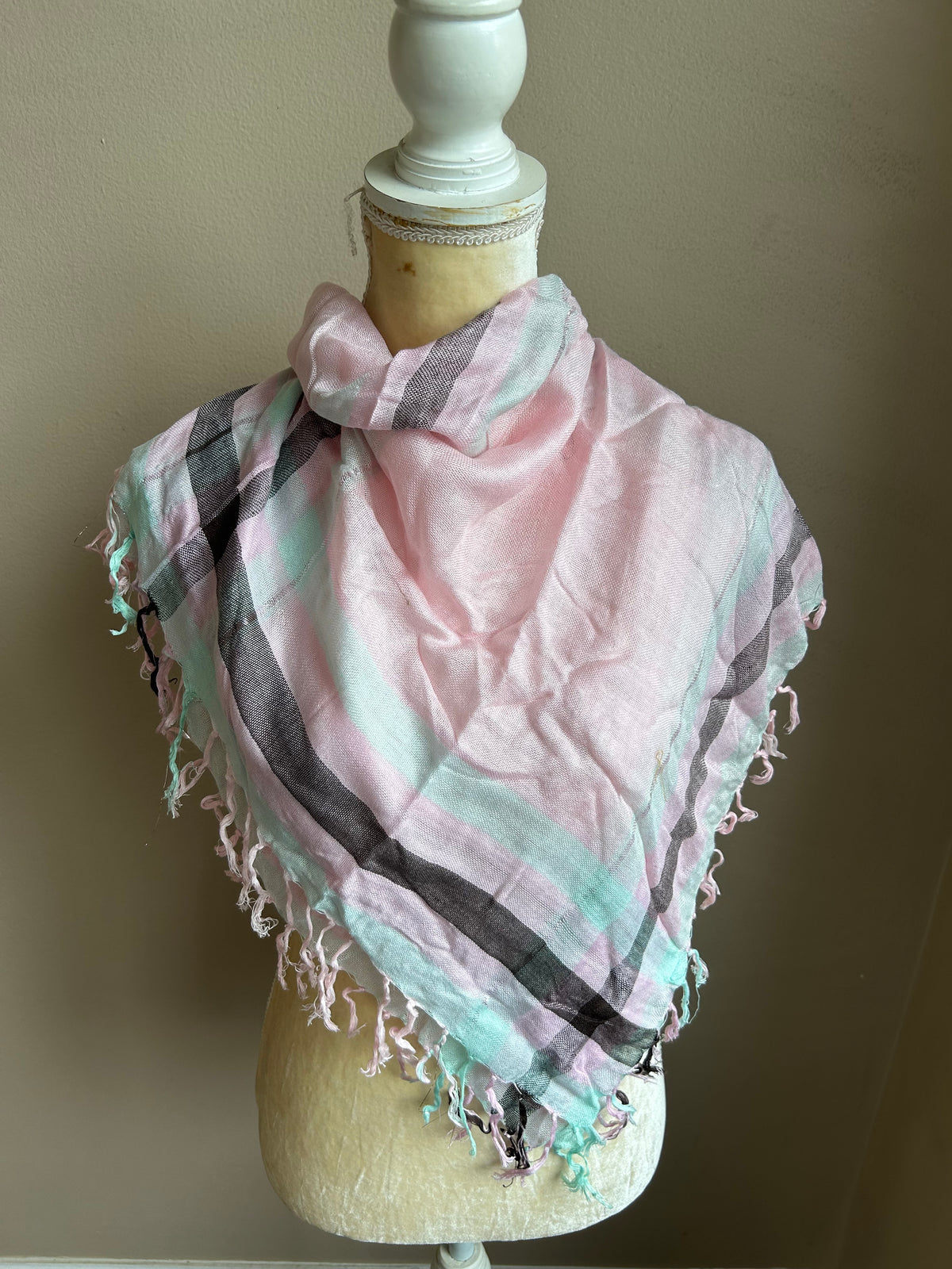 New Womens Scarf Multicolor Pink White Striped 5002-3102 Fringed