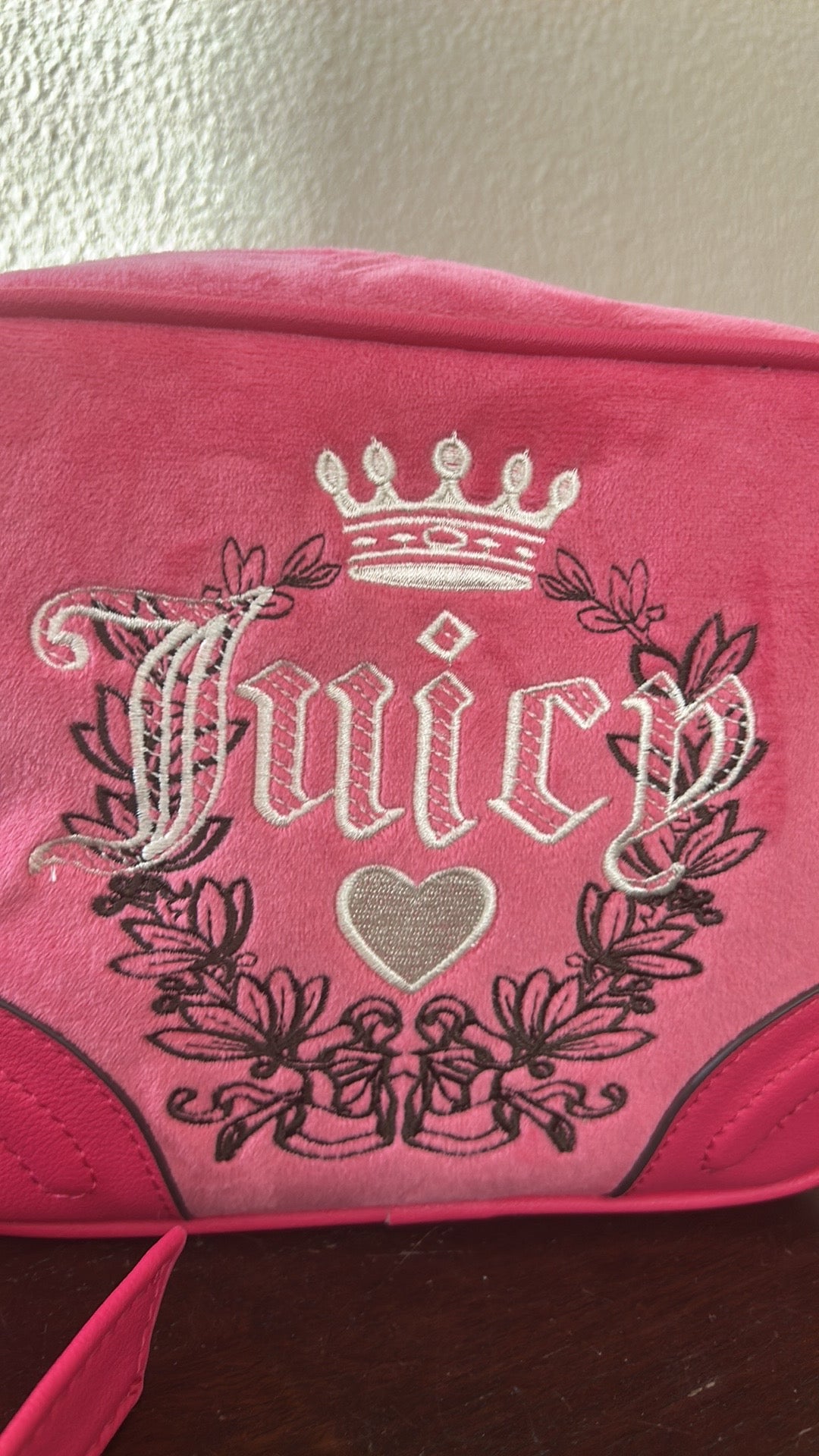 Juicy Couture Pink Flash Heritage Crossbody Bag Pink Velour NWT Crown Heart